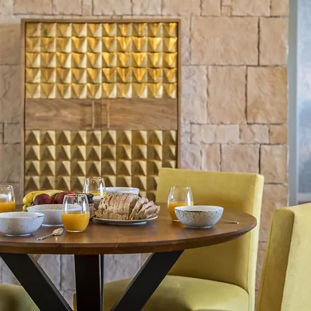 Διαμέρισμα Hideaway By Homie *